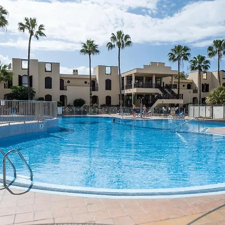 Melo's Place - Cozy With A Sunny Terrace. *