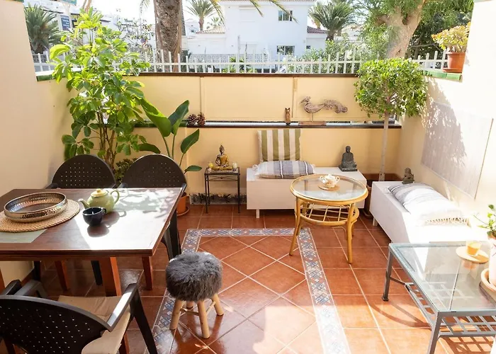 Appartement Melo's Place - Cozy With A Sunny Terrace. *