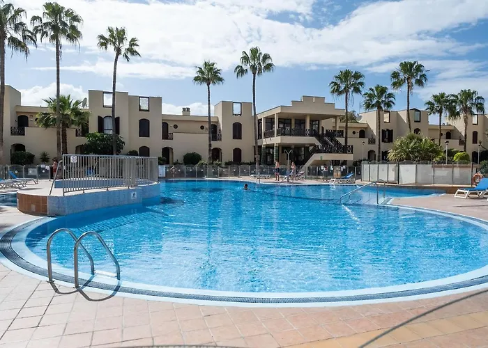 Melo's Place - Cozy With A Sunny Terrace. *