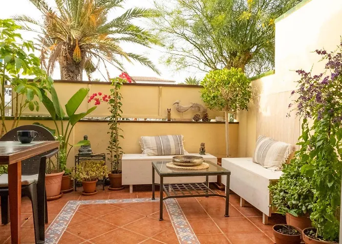 Melo's Place - Cozy With A Sunny Terrace. Apartment *